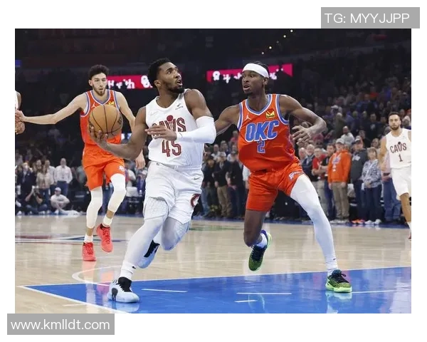 2016年骑士与雷霆对决回顾：一场精彩绝伦的NBA季后赛之战