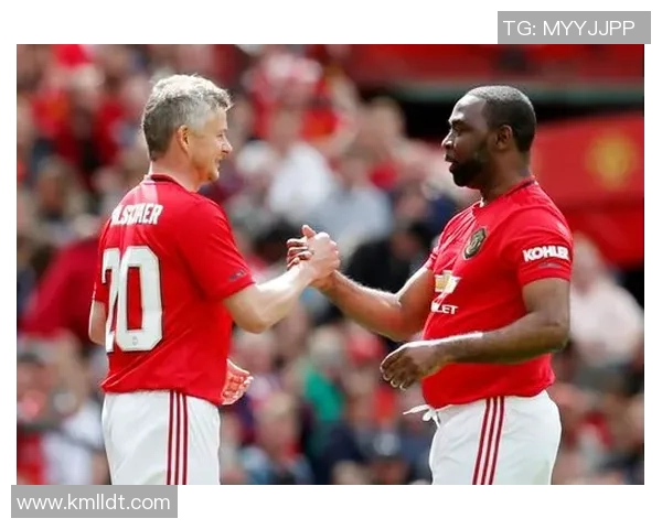 99曼联传奇队与拜仁的经典对决回顾与精彩瞬间分析 99曼联传奇队与拜仁的经典对决回顾与精彩瞬间分析