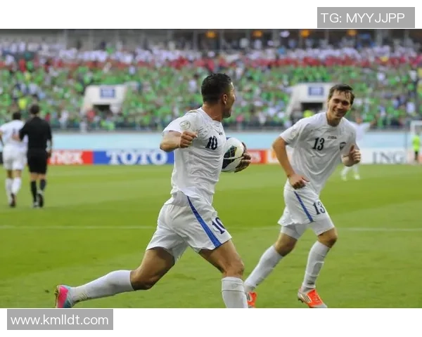 越南亚足与乌兹别克激战正酣谁将赢得这场精彩对决